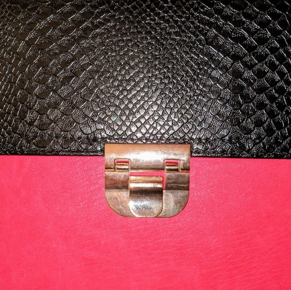 Urban Expressions Clutch/Bag - Picture 5 of 8